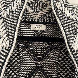 Crown & Ivy black and white print cardigan